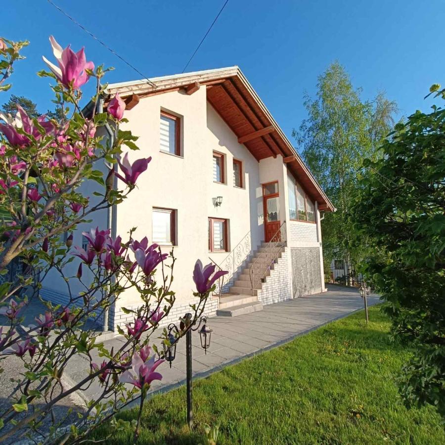 Holiday Home Green Sarajevo Buitenkant foto