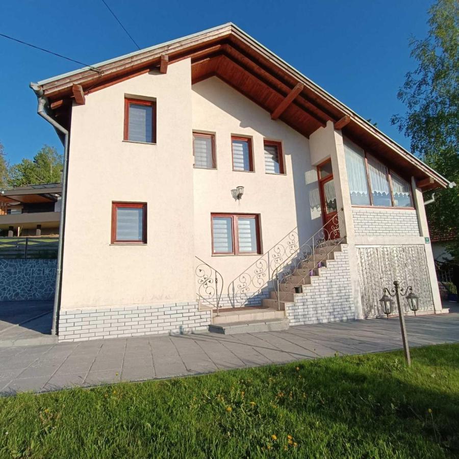 Holiday Home Green Sarajevo Buitenkant foto