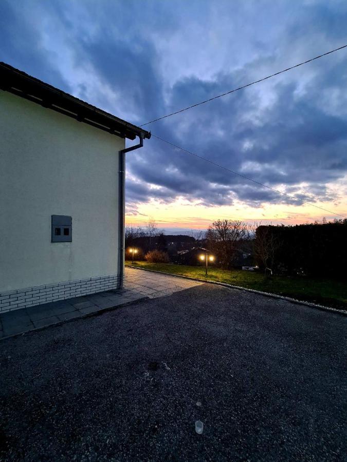 Holiday Home Green Sarajevo Buitenkant foto